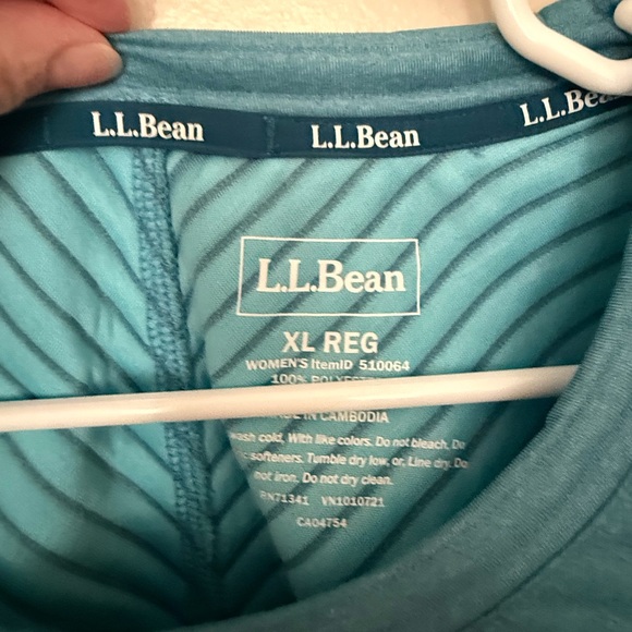 L.L. Bean Teal Quilted Airlight Pullover Top - Picture 3 of 7